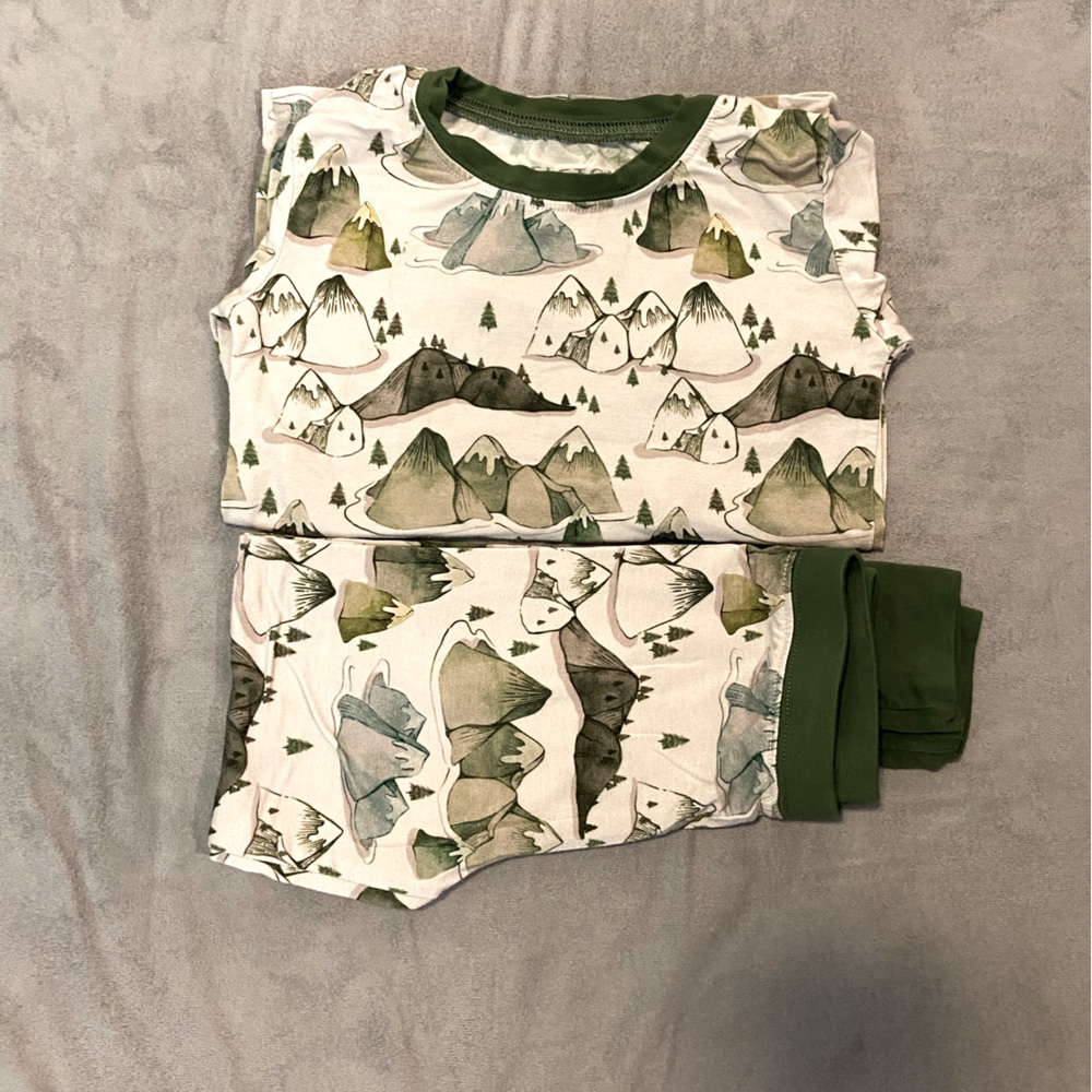 Fletch Mountains Are Calling Bamboo Pajama Set